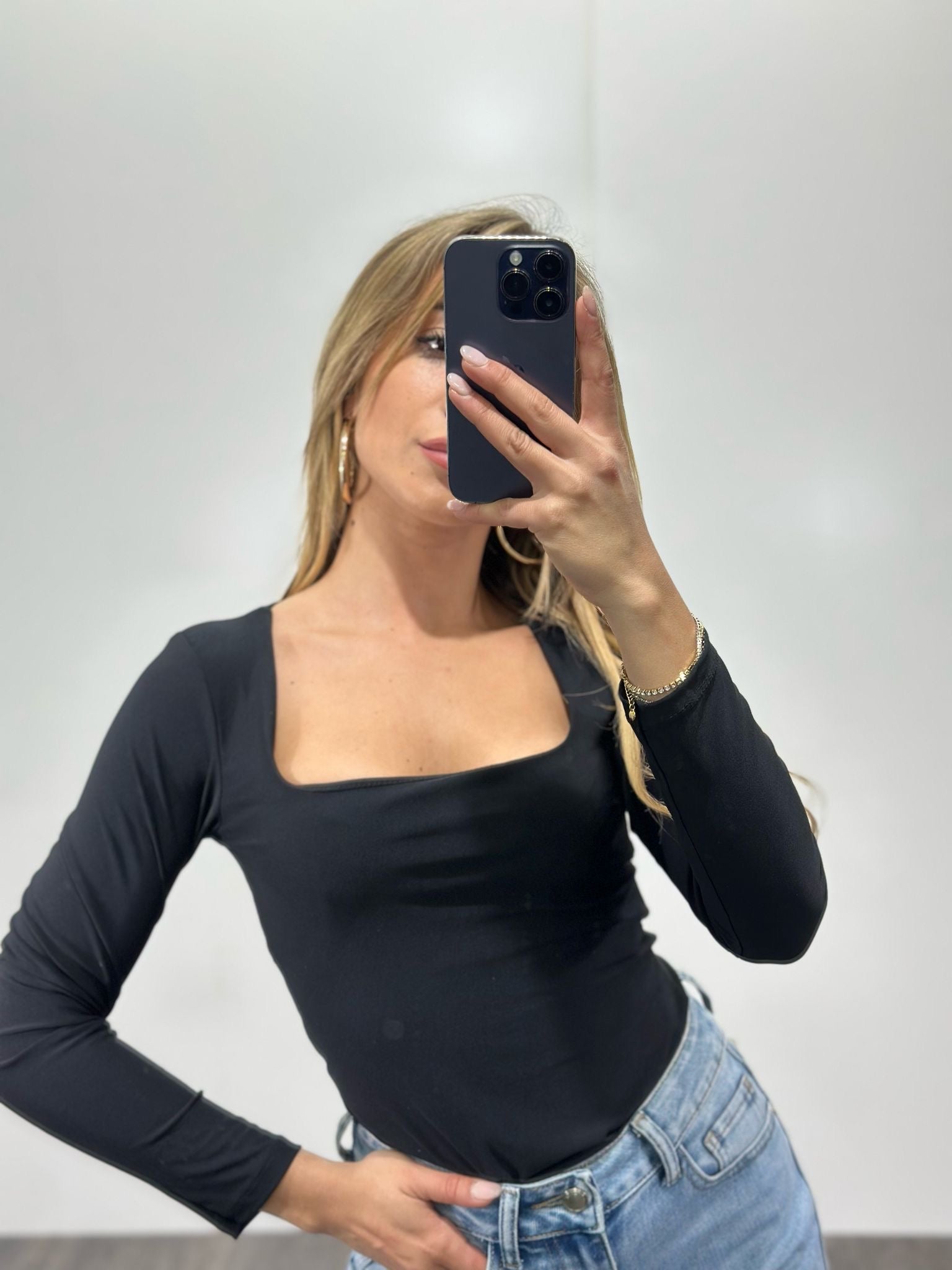 Body con manica lunga e scollo squadrato