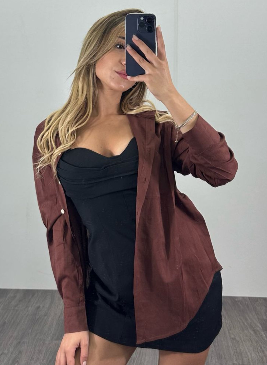 Camicia velata a maniche lunghe