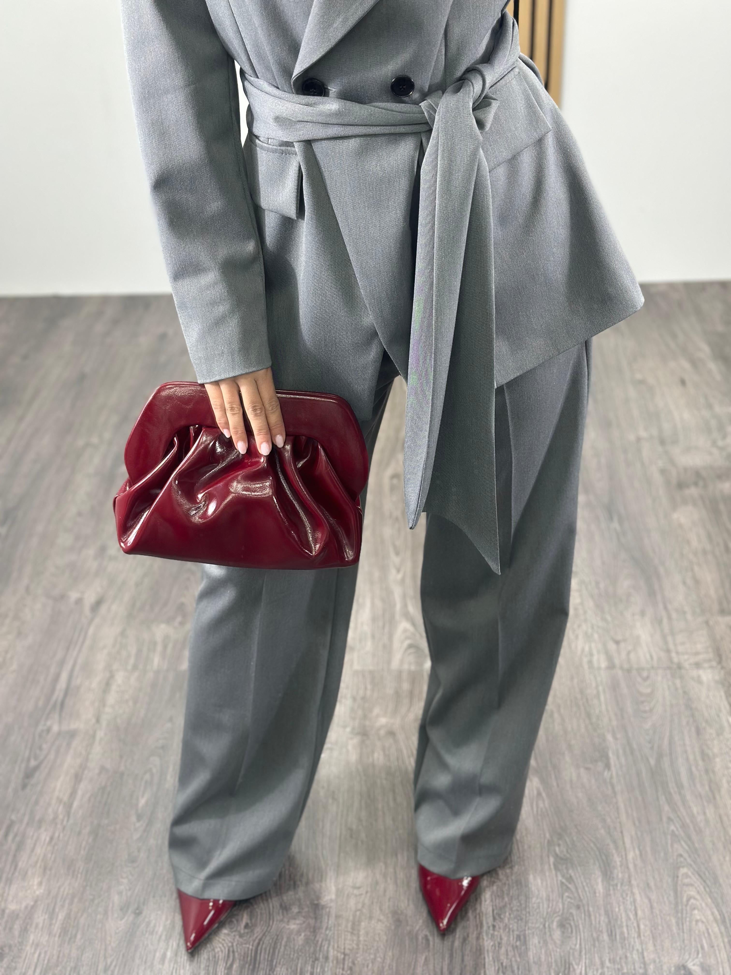Tailleur con cintura Lady