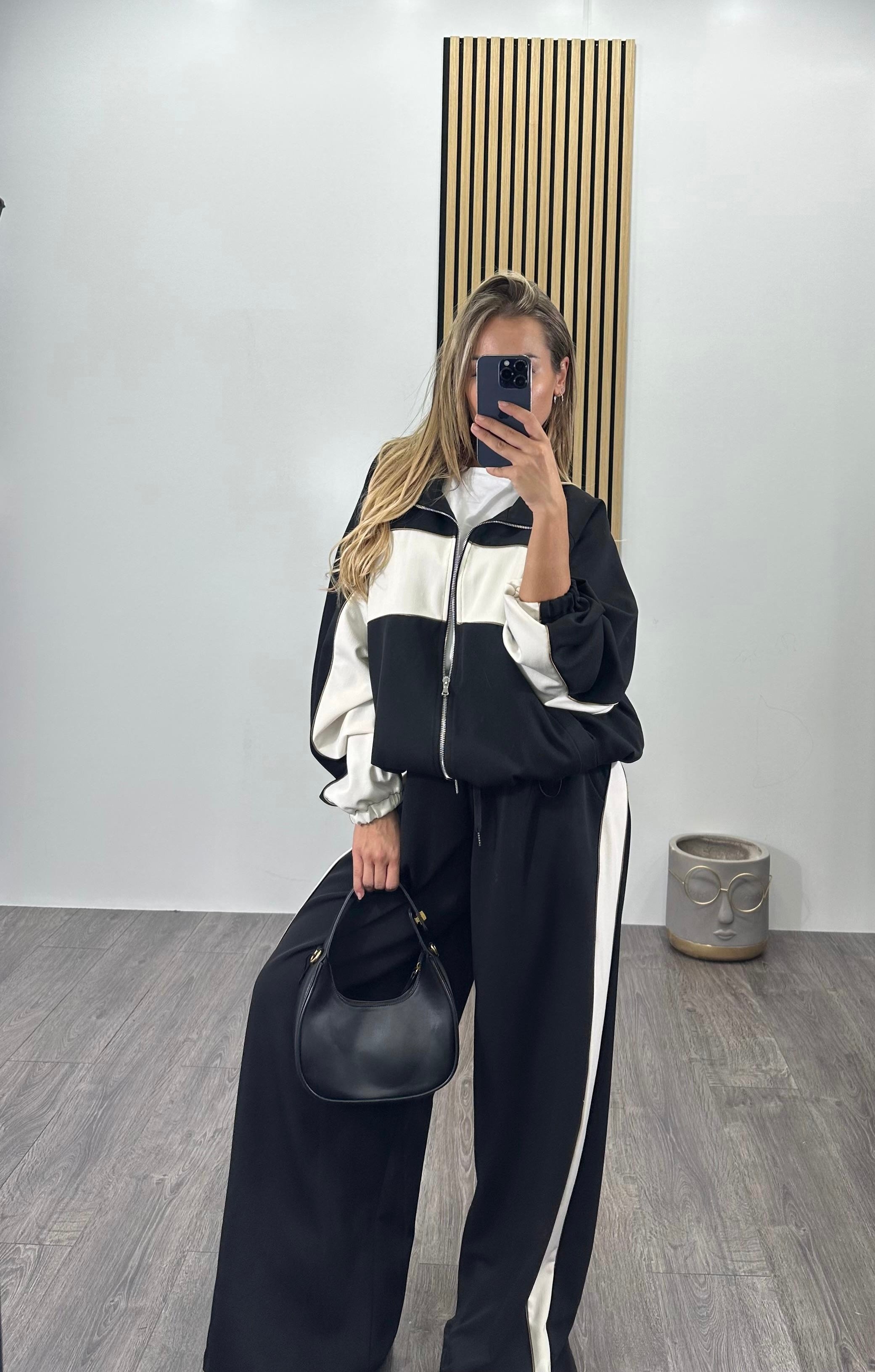 Tuta Sporty-Chic Lumina