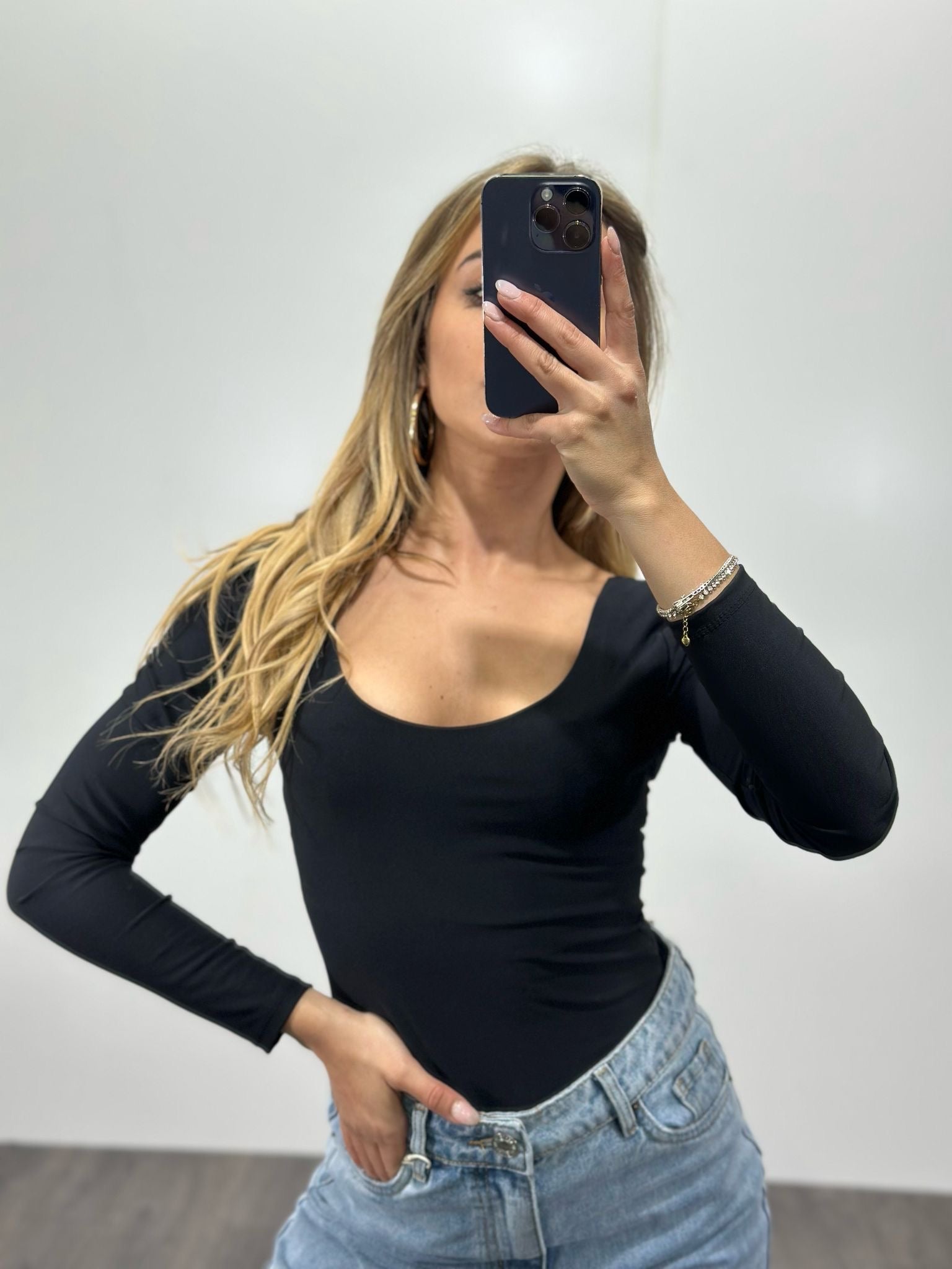 Body con manica lunga e scollo tondo