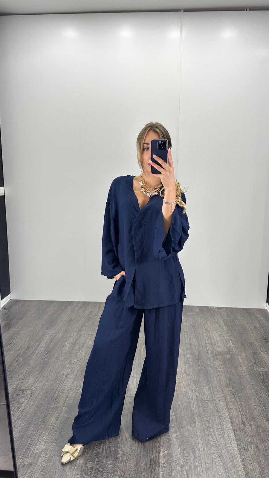 Coordinato over con bottoni low cost