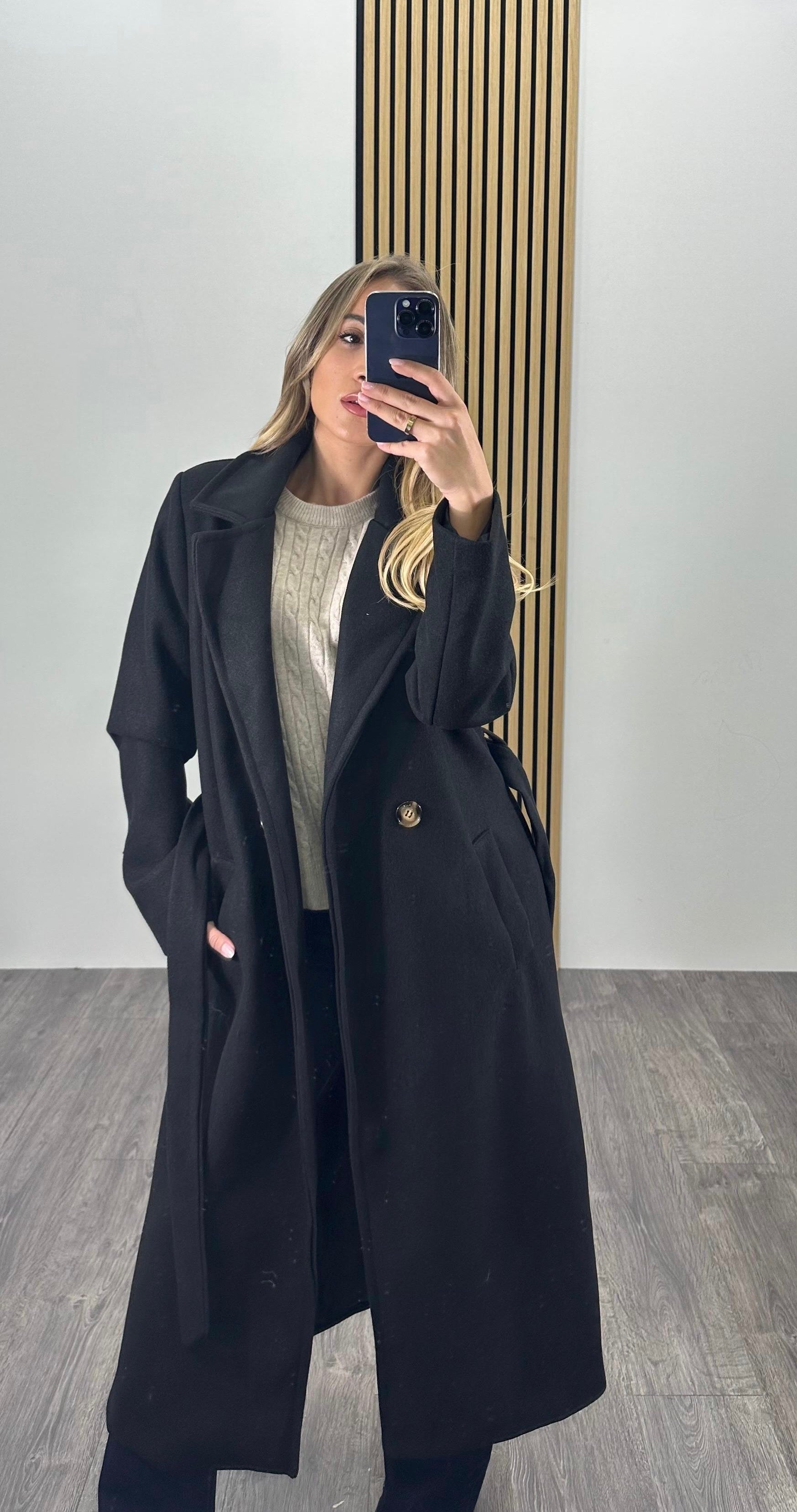 Cappotto lungo con laccio ,taglio sartoriale