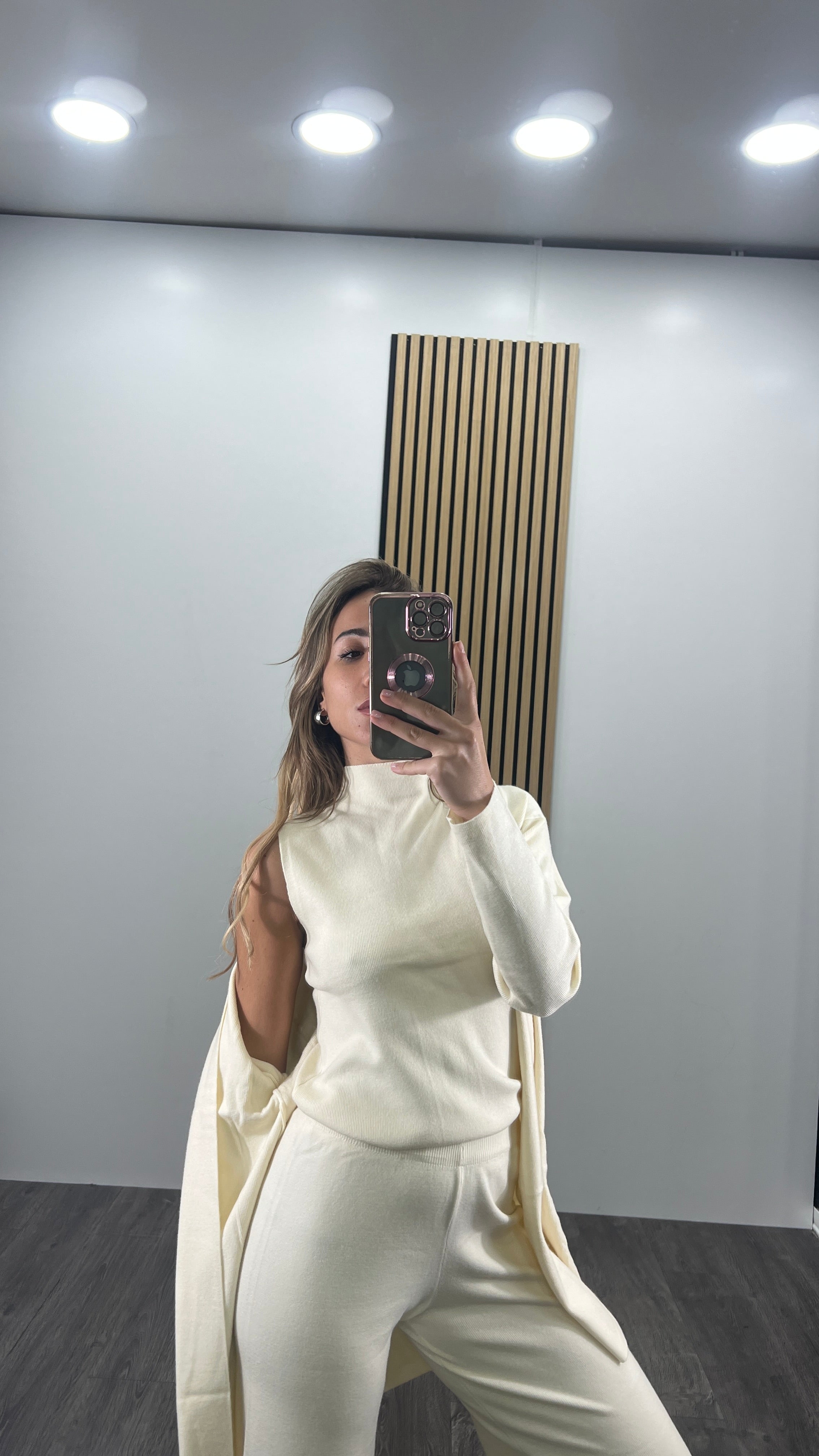 Coordinato tre pezzi in lanetta