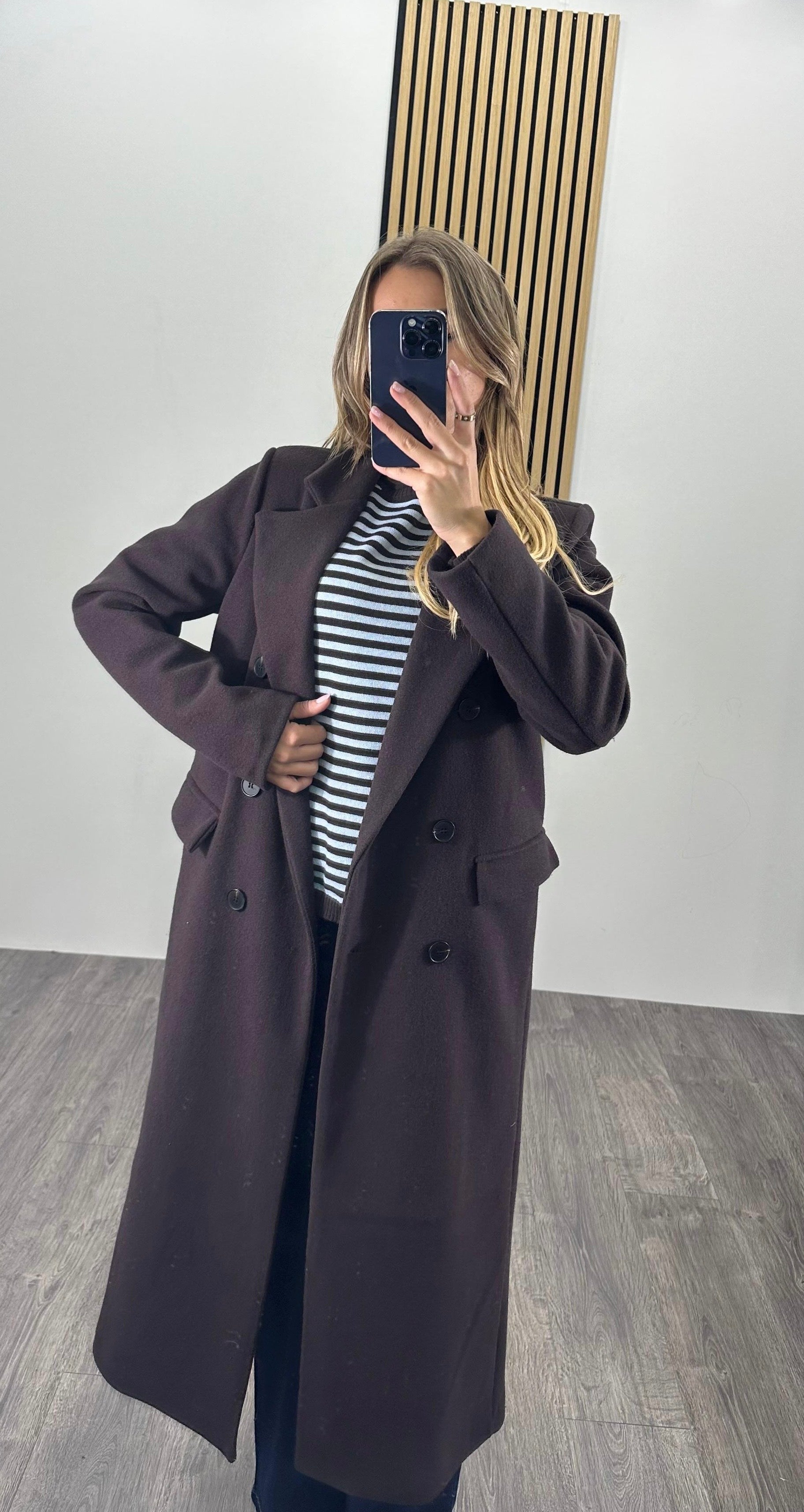 Cappotto doppiopetto in lana rasata