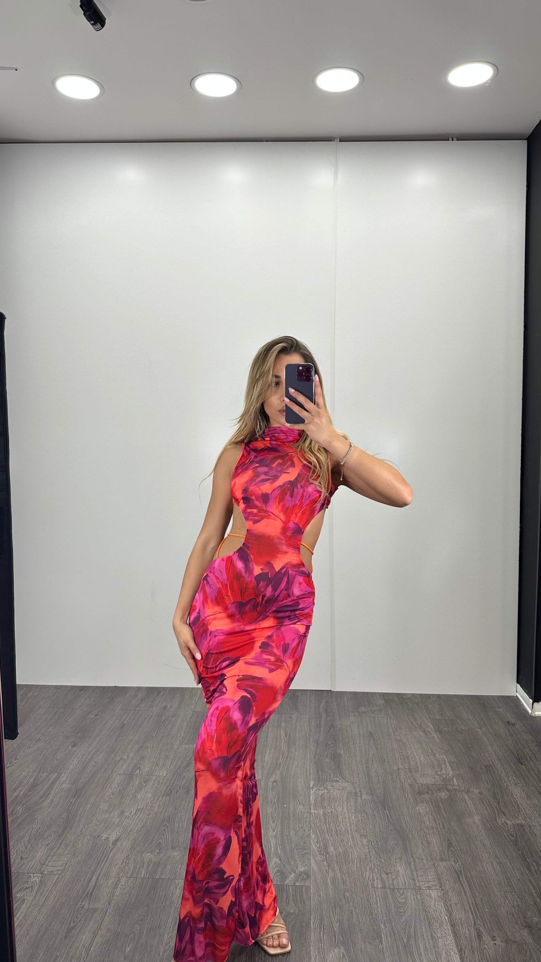 Abito Penelope cut-out