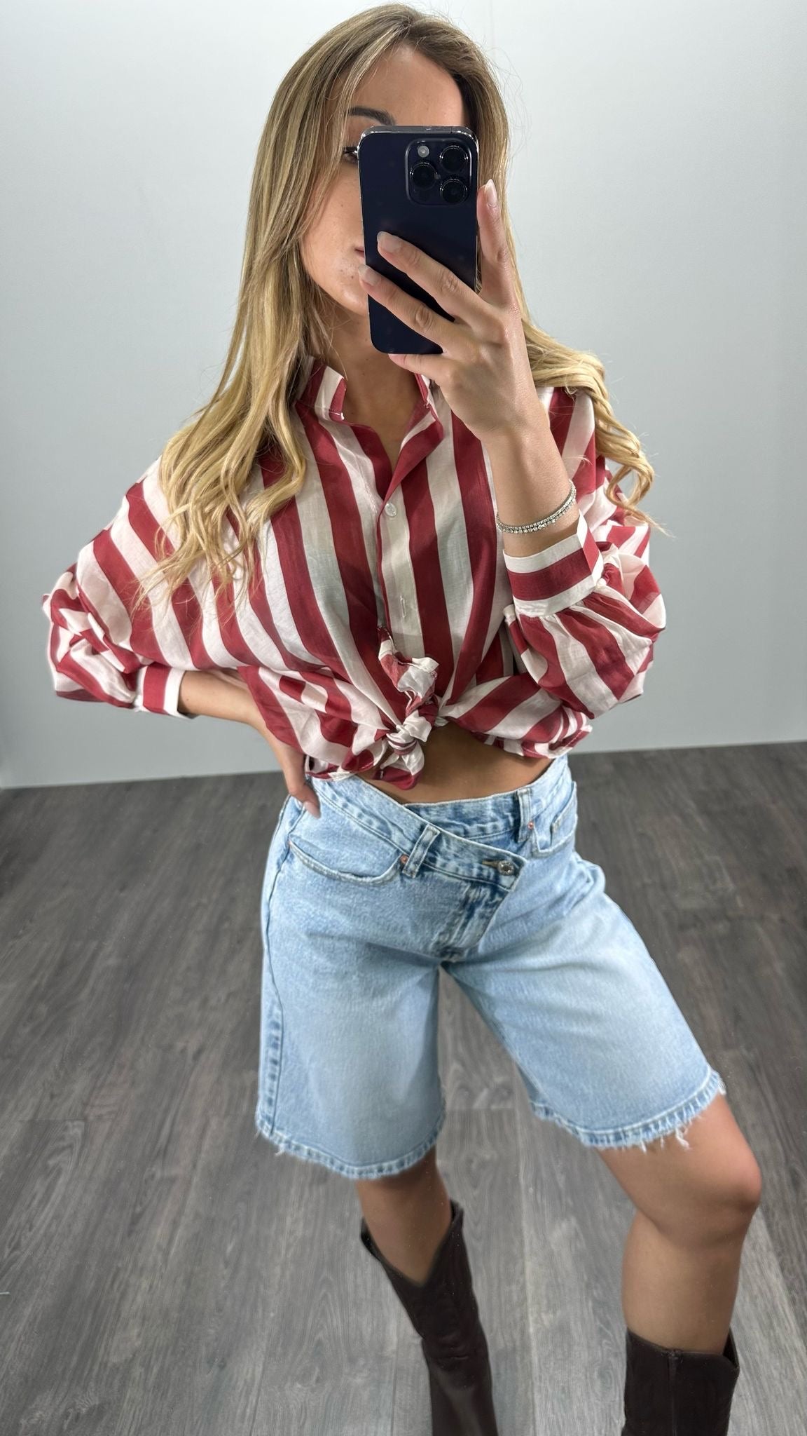 Short in denim asimmetrico