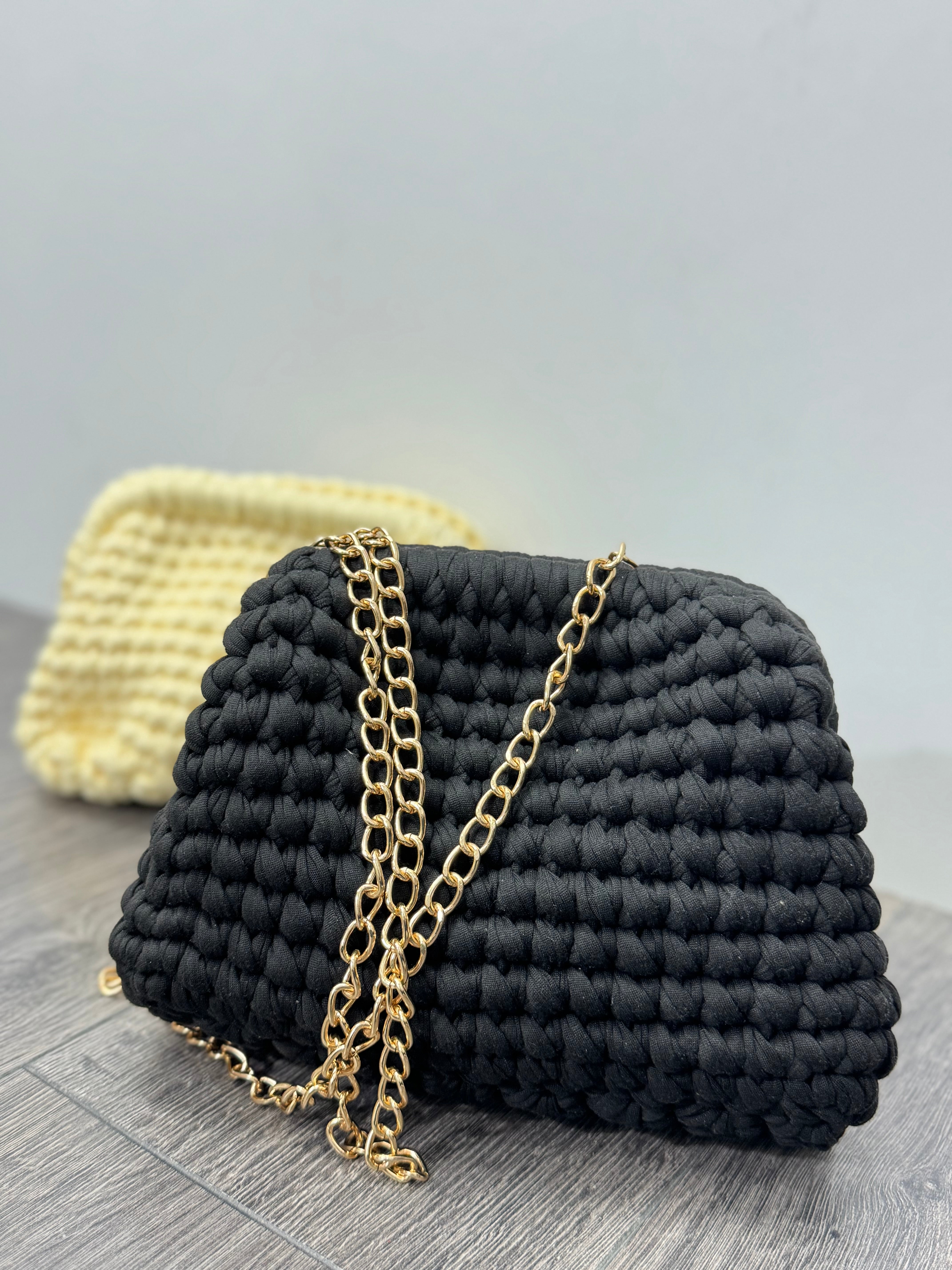 Borsa MUST HAVE ad uncinetto