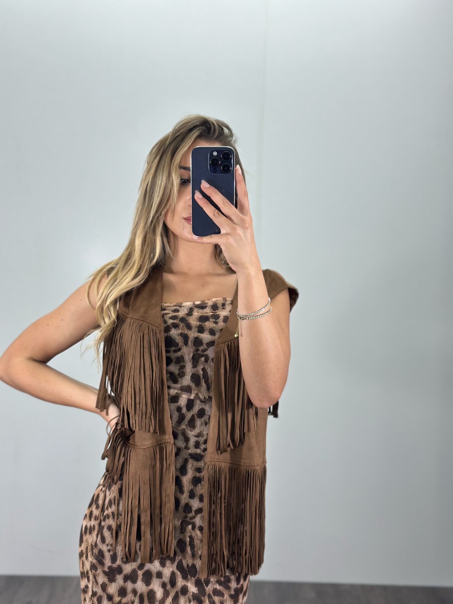 Gilet scamosciato con frange