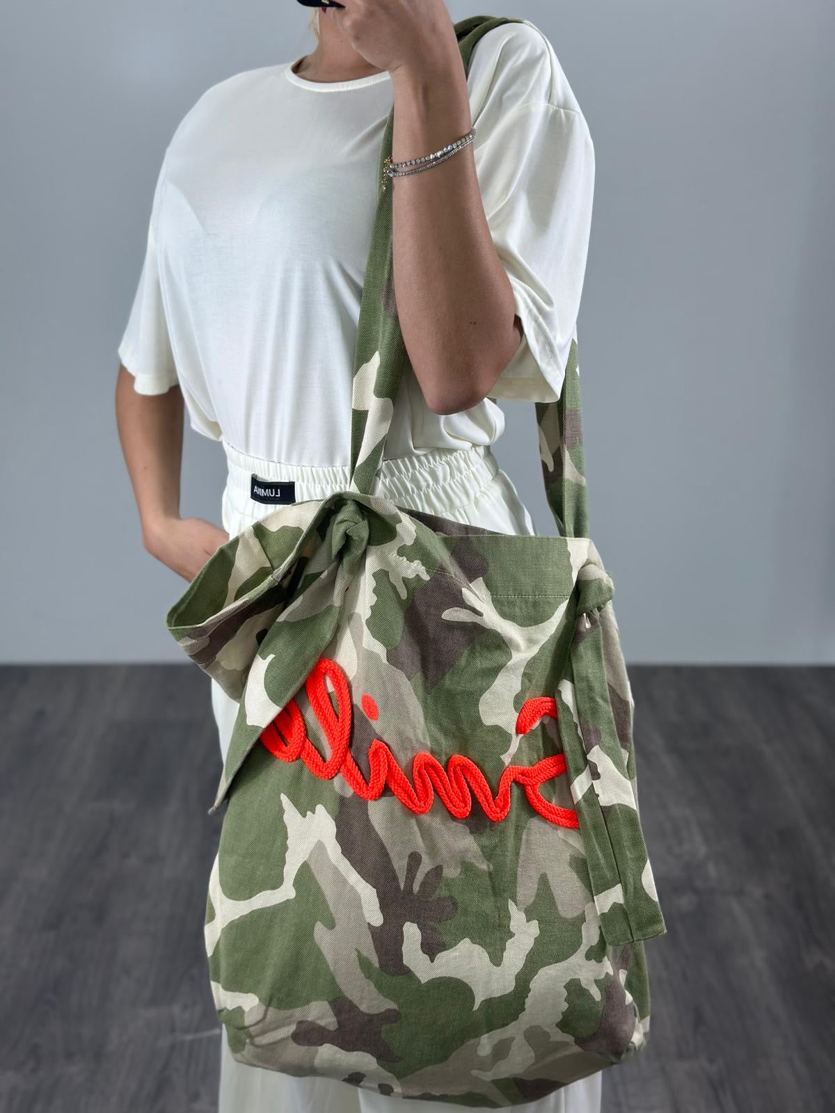 Borsa grande Lumina con scritta